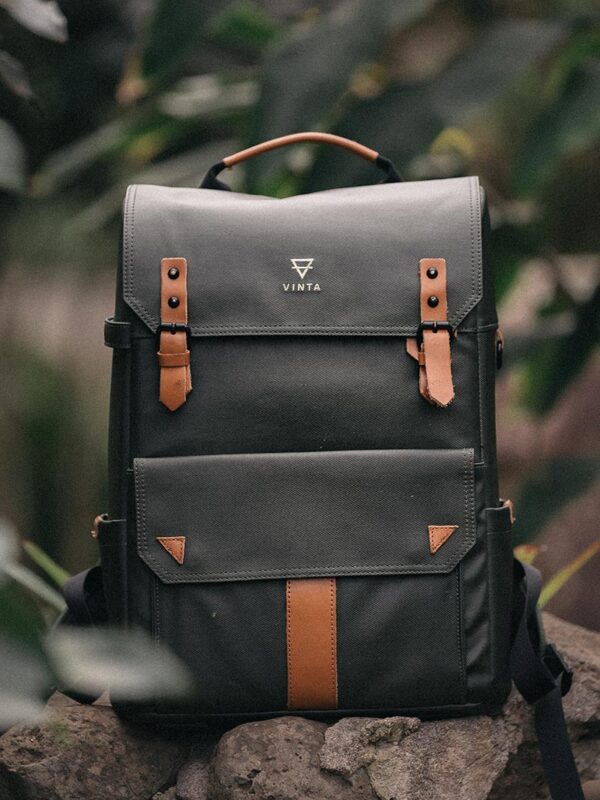 jakob-owens-BmH09wAkJa8-unsplash CloudNest Backpack